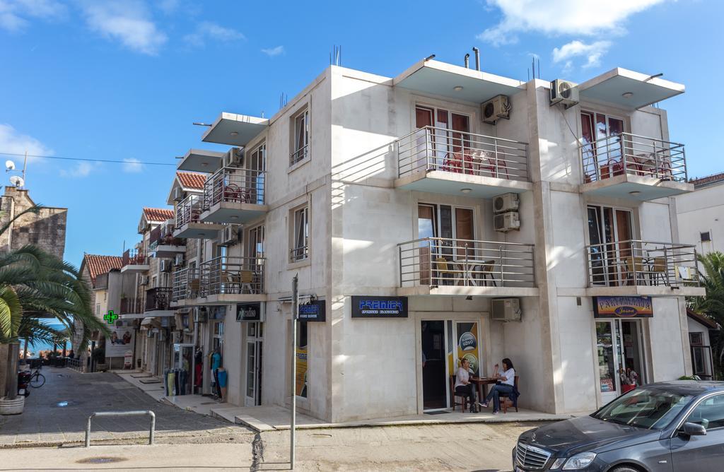 Apartmani Spaic แฮร์เซ็ก-โนวี ภายนอก รูปภาพ